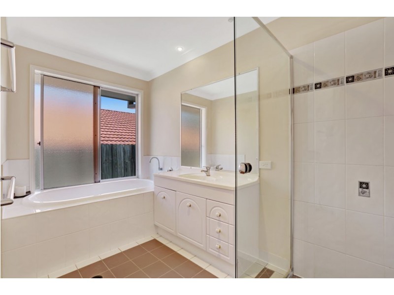 2 Speckled Circuit, Springfield Lakes QLD 4300