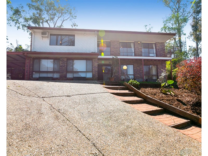 5 Bynoe Close, Chapel Hill QLD 4069