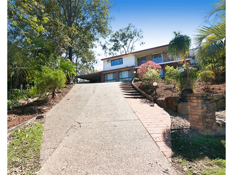 5 Bynoe Close, Chapel Hill QLD 4069