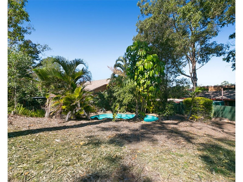 5 Bynoe Close, Chapel Hill QLD 4069