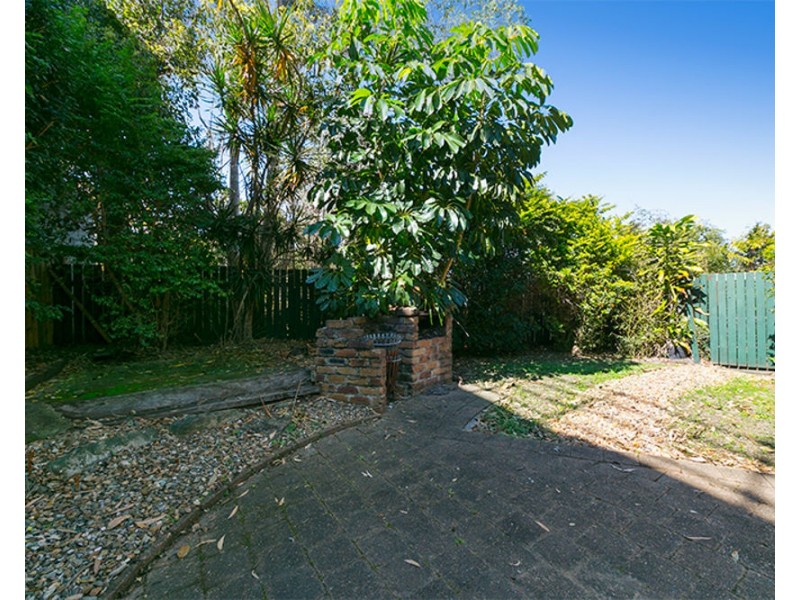 5 Bynoe Close, Chapel Hill QLD 4069