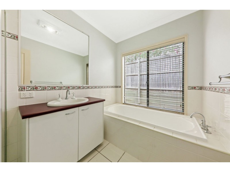 7 Admiral Crescent, Springfield Lakes QLD 4300