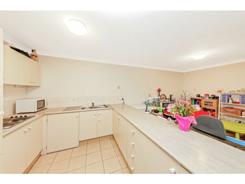 45 Cambridge Street, Silkstone QLD 4304