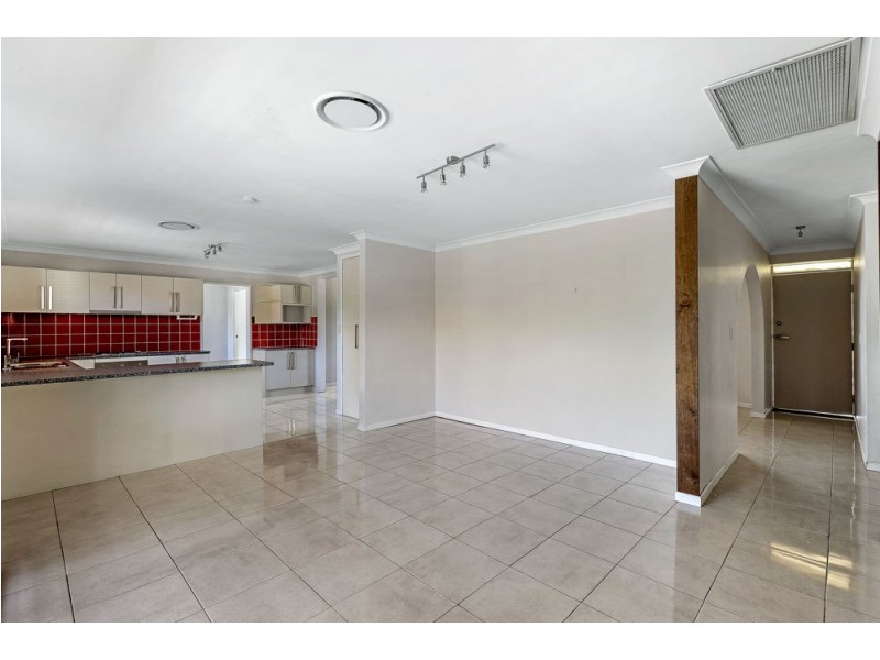 7 Cox Crescent, Goodna QLD 4300