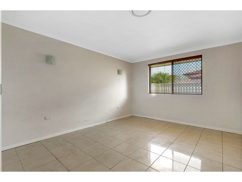 7 Cox Crescent, Goodna QLD 4300