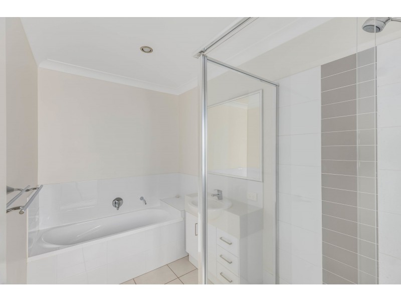 12 Chamomile St, Springfield Lakes QLD 4300