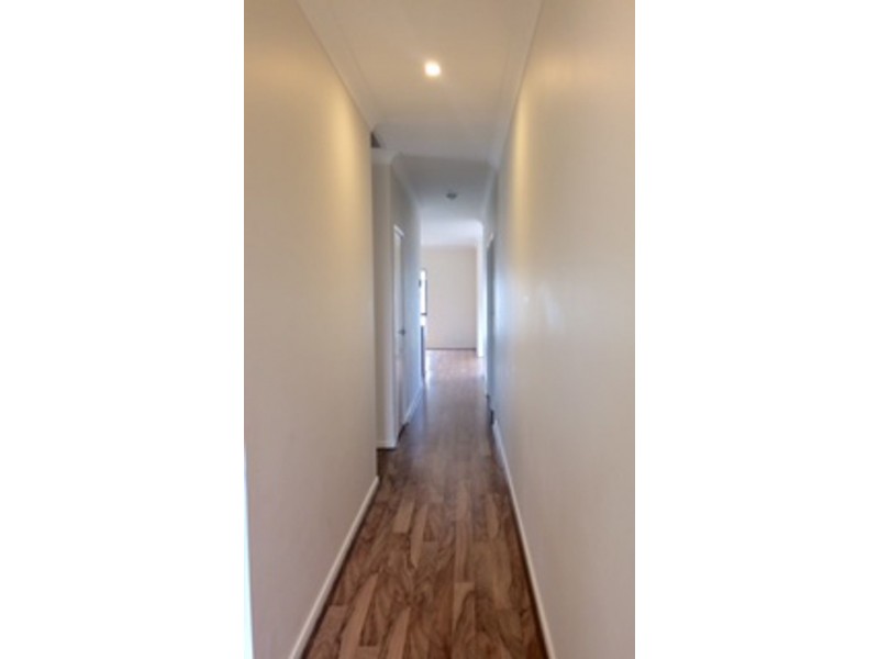 47 Oakmoss Dr, Springfield Lakes QLD 4300