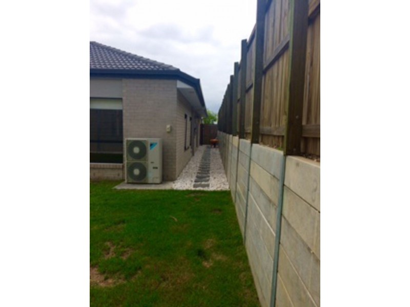 47 Oakmoss Dr, Springfield Lakes QLD 4300