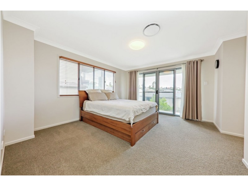 60 Waterside Drive, Springfield Lakes QLD 4300