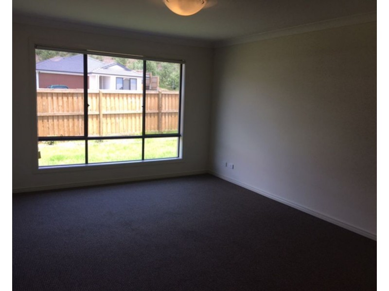 1 Meadows Circuit, Bellbird Park QLD 4300
