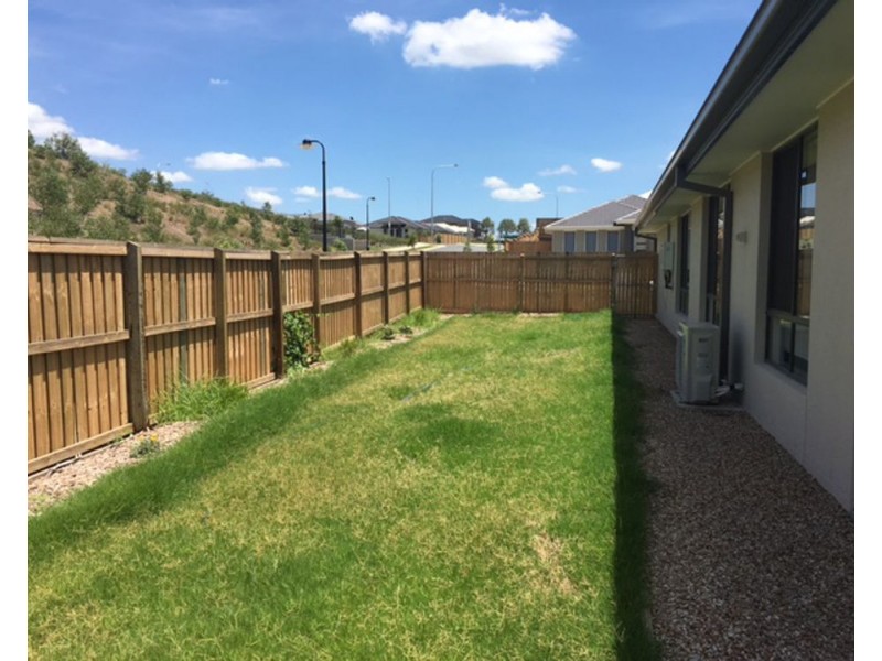 1 Meadows Circuit, Bellbird Park QLD 4300