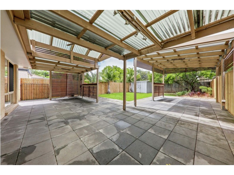 42 Ravenswood Lane, Springfield QLD 4300