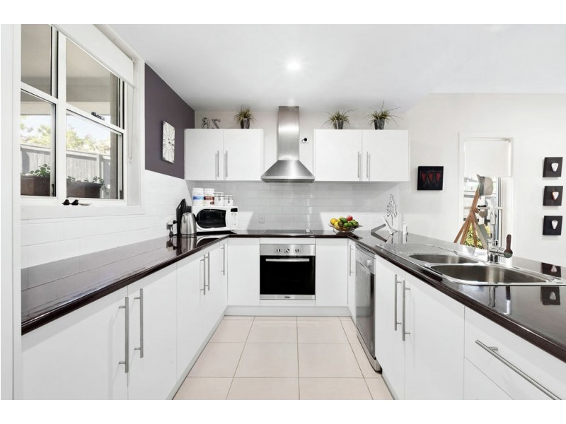 6 Mountain Bell Lane, Springfield Lakes QLD 4300