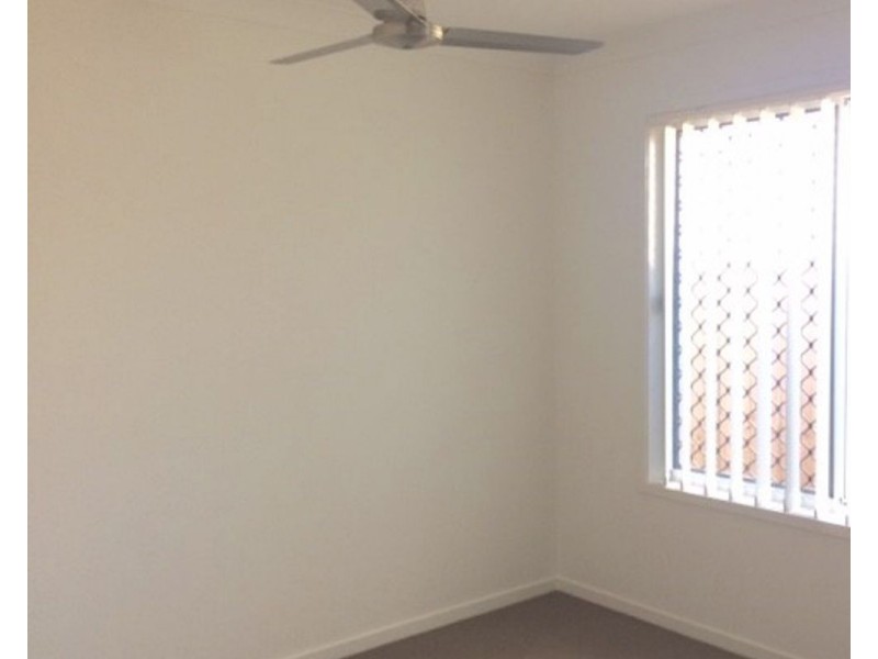 5 Mowbullan St, Redbank Plains QLD 4301