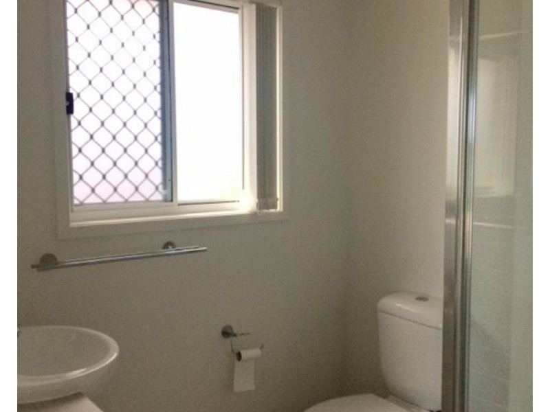 5 Mowbullan St, Redbank Plains QLD 4301