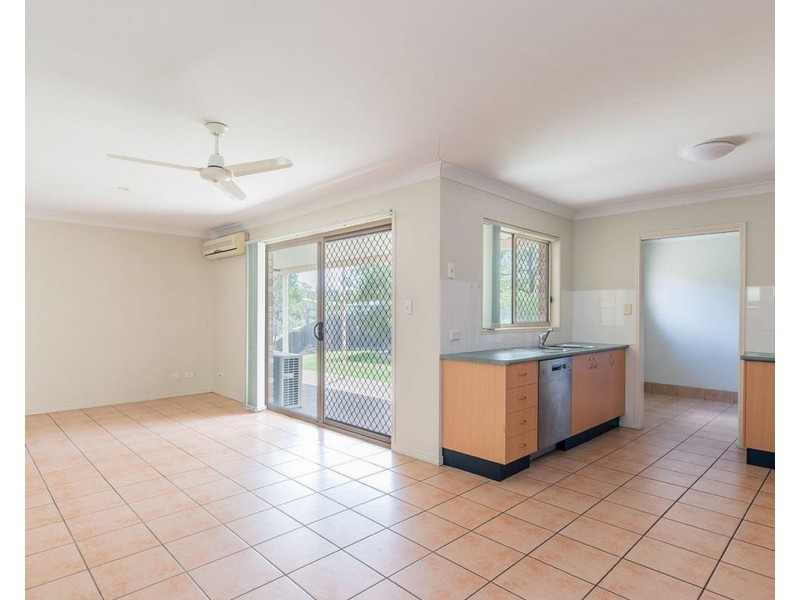 8 Foundation St, Collingwood Park QLD 4301