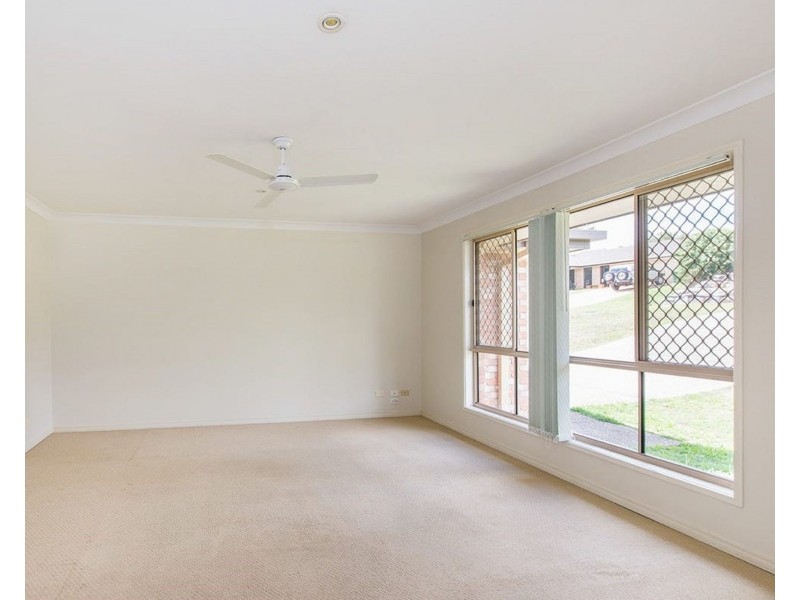 8 Foundation St, Collingwood Park QLD 4301