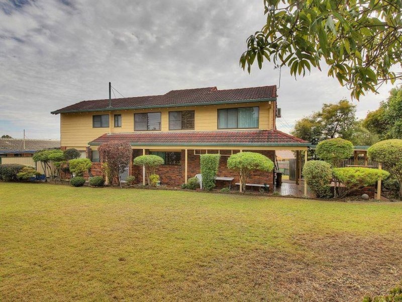 33 Dryade St, Regents Park QLD 4118
