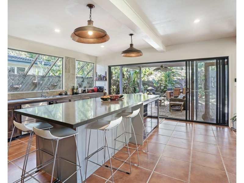 17 Fortrose Street, Kenmore QLD 4069