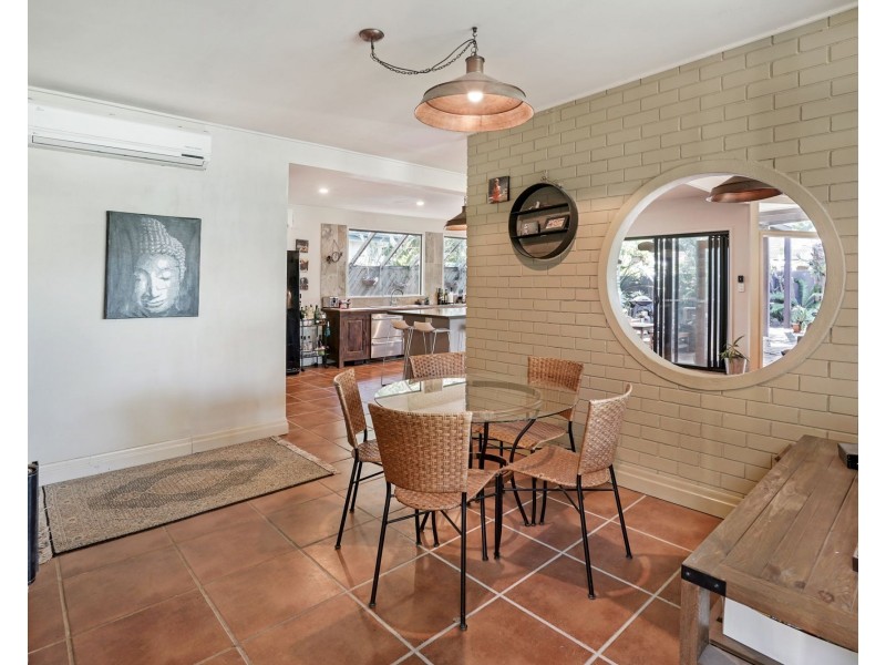 17 Fortrose Street, Kenmore QLD 4069