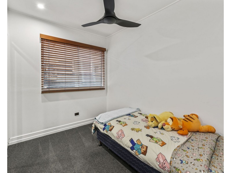 17 Fortrose Street, Kenmore QLD 4069