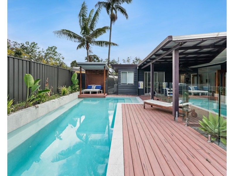 17 Fortrose Street, Kenmore QLD 4069
