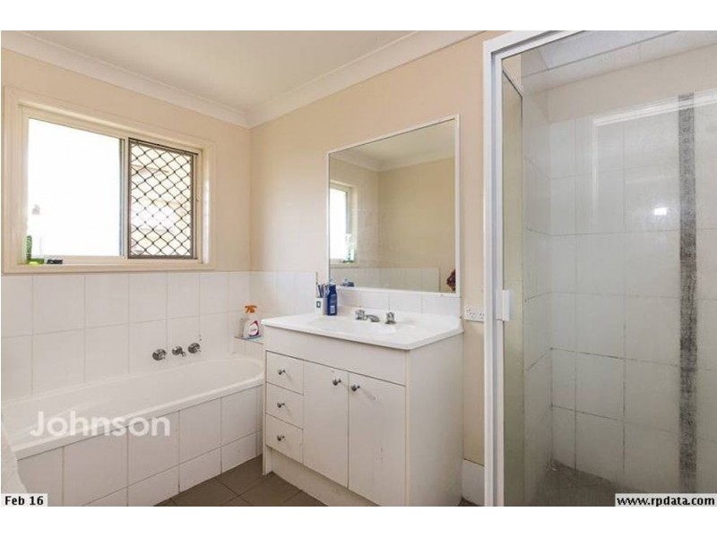 8 Wolfik Drive, Goodna QLD 4300