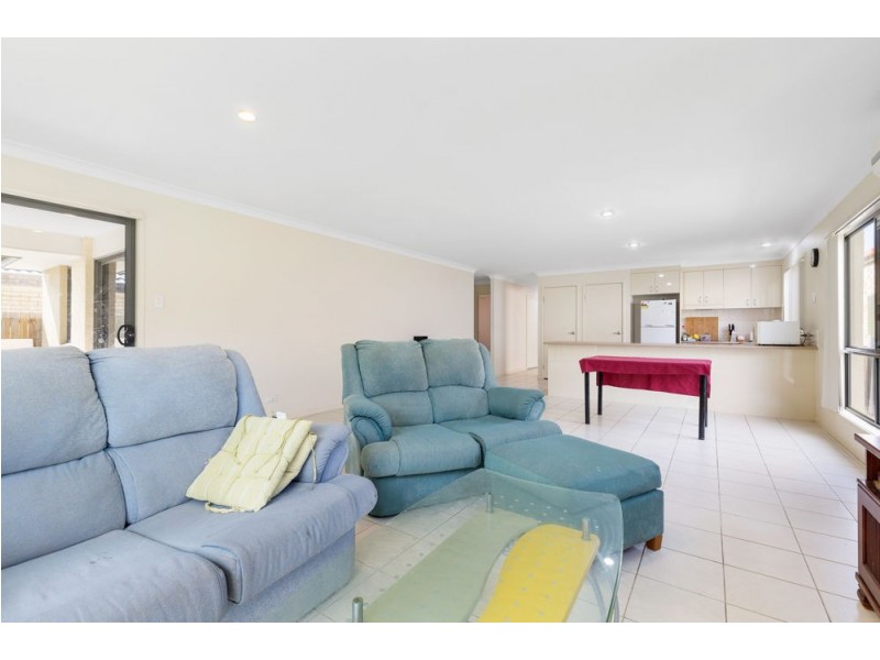 27 Jupiter Street, Springfield Lakes QLD 4300