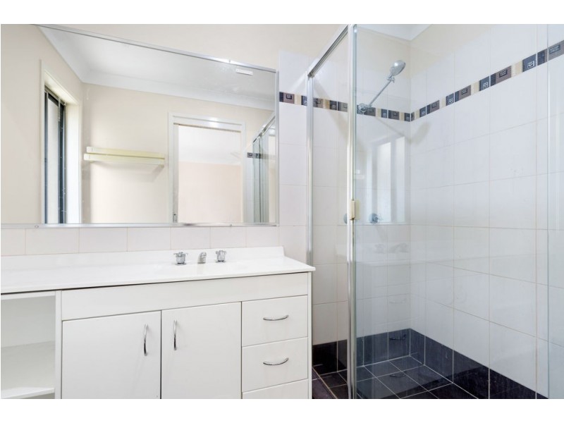 27 Jupiter Street, Springfield Lakes QLD 4300