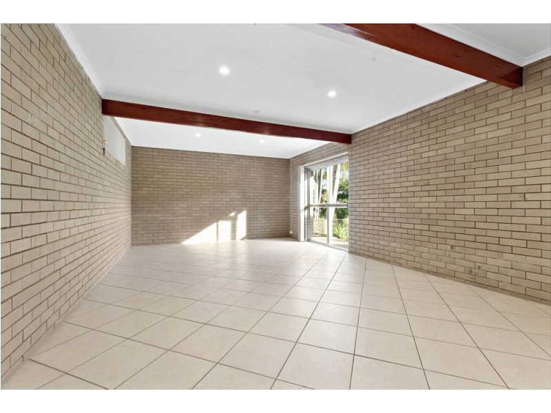 257 Old Logan Road, Camira QLD 4300