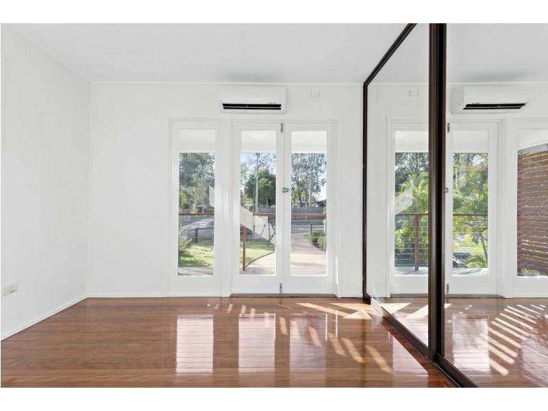 257 Old Logan Road, Camira QLD 4300