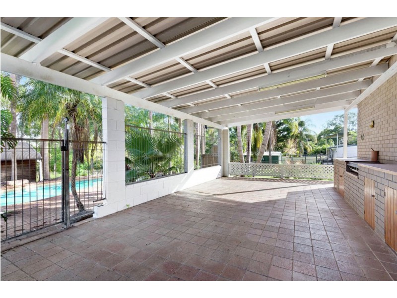 257 Old Logan Road, Camira QLD 4300