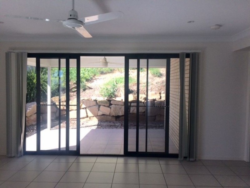 40 Kenneth Dr, Augustine Heights QLD 4300