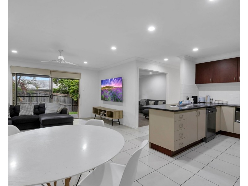5 Jeff Collins Circuit, Bellbird Park QLD 4300