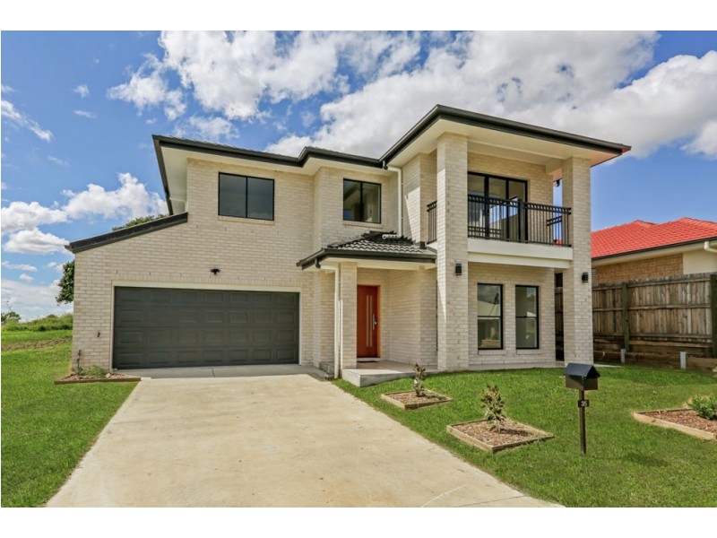 35 Castamore Way, Richlands QLD 4077