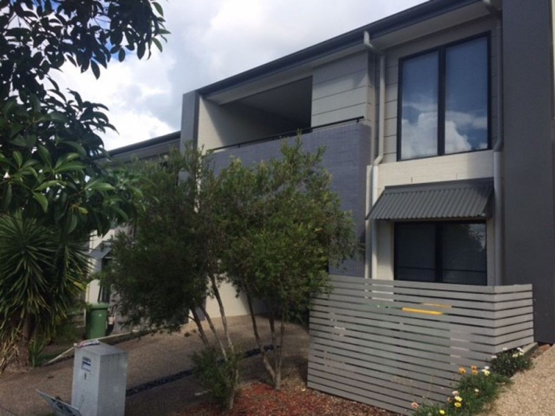 9 Alton Towers Street, Springfield Lakes QLD 4300