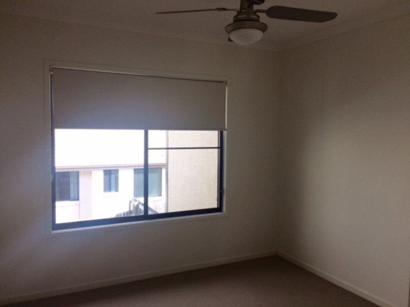 9 Alton Towers Street, Springfield Lakes QLD 4300