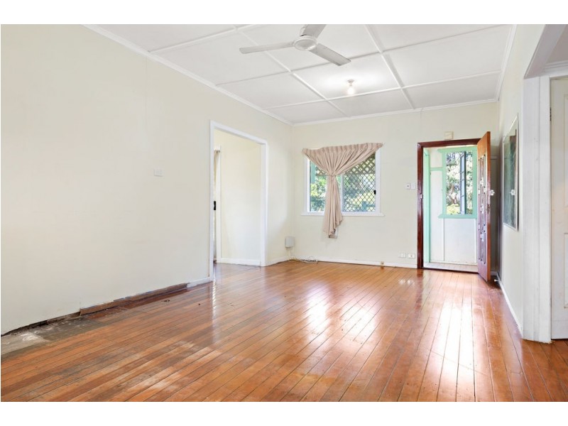 5 Woogaroo Street, Goodna QLD 4300