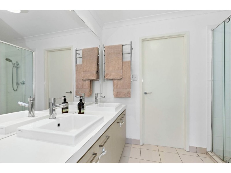 33 Caraway Street, Springfield Lakes QLD 4300