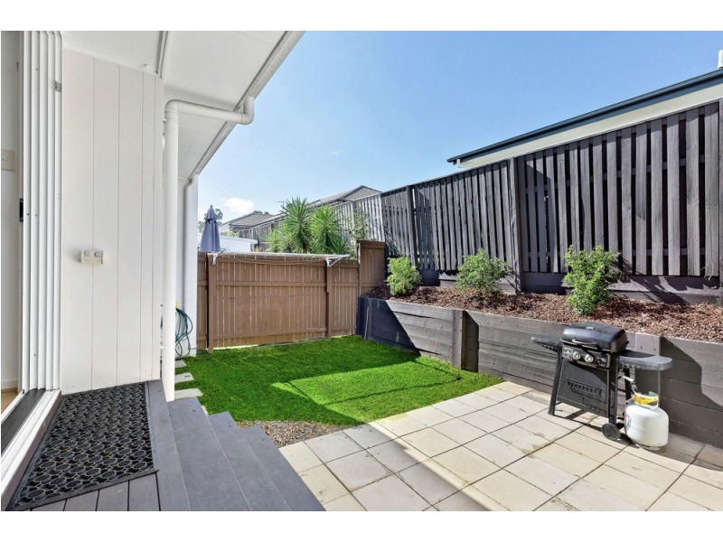 33 Caraway Street, Springfield Lakes QLD 4300