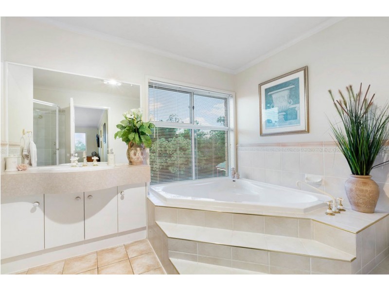 108-110 Equestrian Drive, New Beith QLD 4124