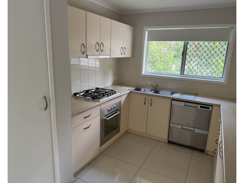 11 Woorama Road, The Gap QLD 4061