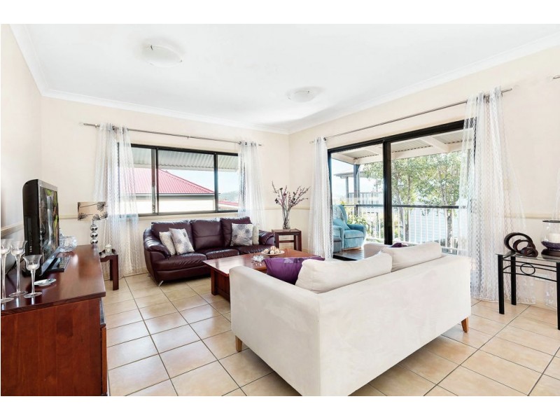 67 Highlands Terrace, Springfield Lakes QLD 4300