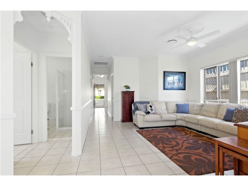 54 Orchard Cres, Springfield Lakes QLD 4300