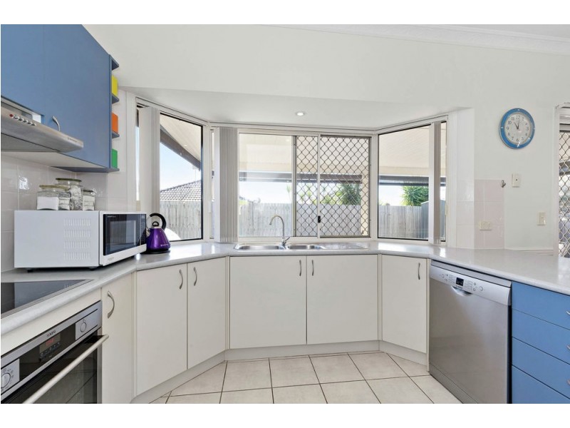 54 Orchard Cres, Springfield Lakes QLD 4300