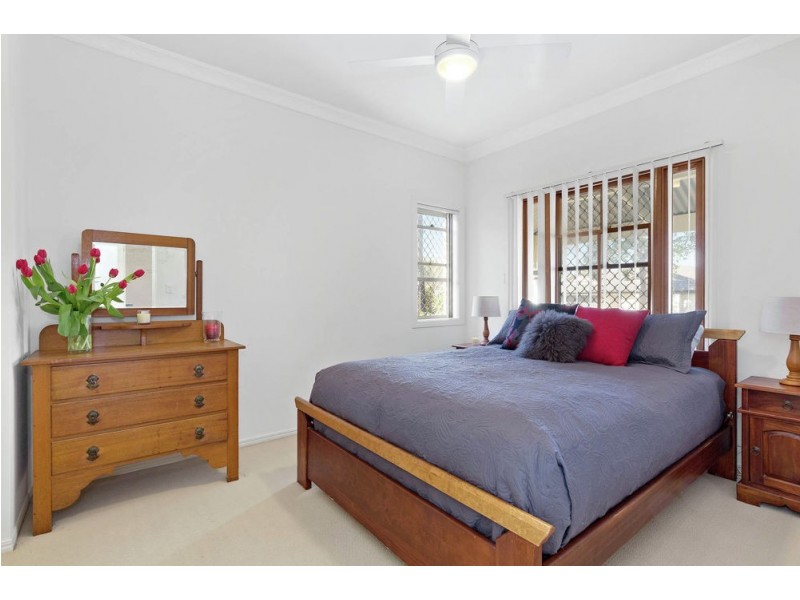 54 Orchard Cres, Springfield Lakes QLD 4300