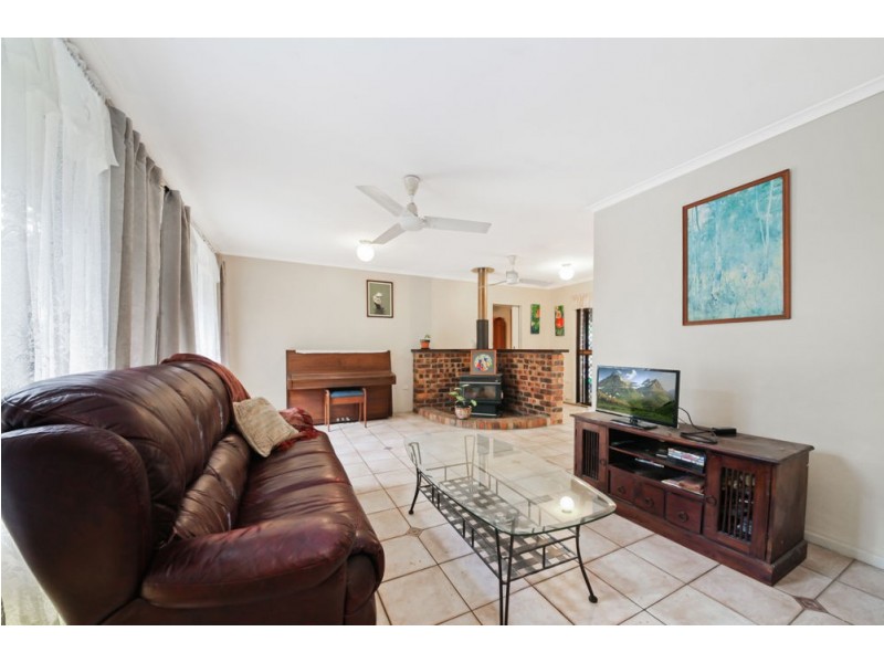 311-313 Jones Road, Bellbird Park QLD 4300