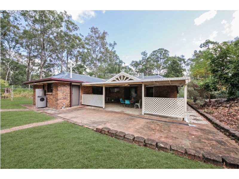 311-313 Jones Road, Bellbird Park QLD 4300
