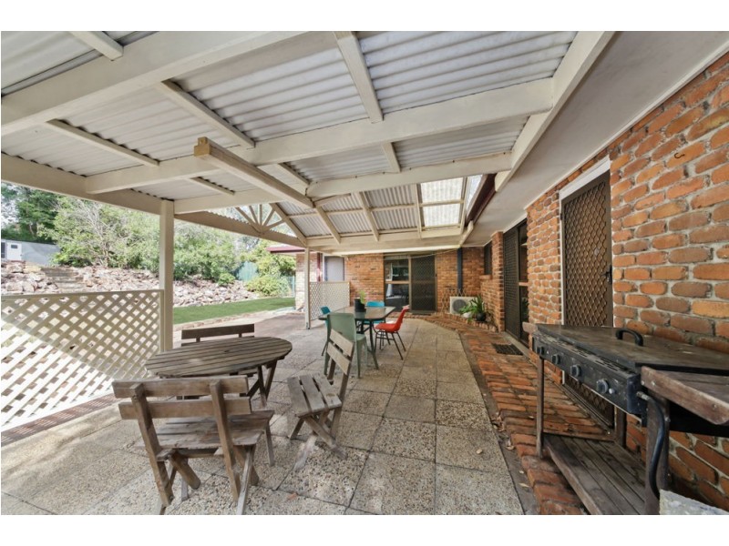 311-313 Jones Road, Bellbird Park QLD 4300
