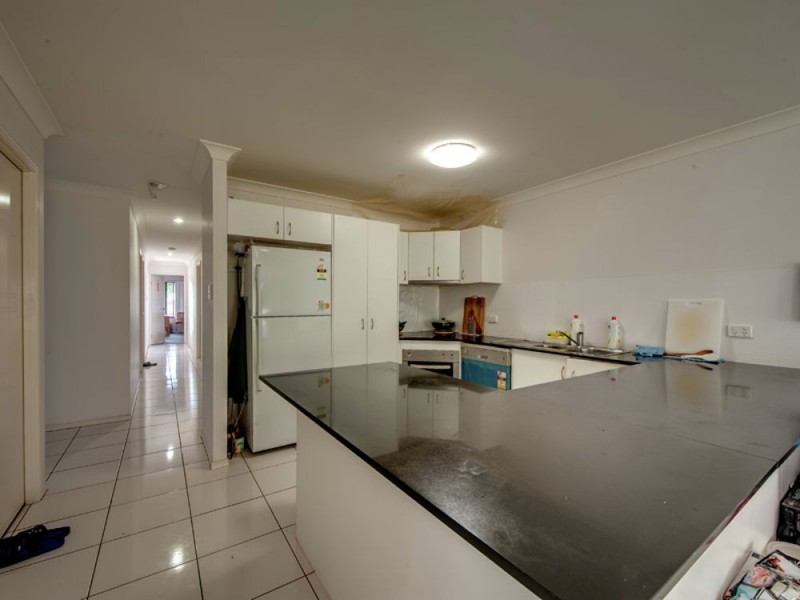 2/230 Eagle Street, Collingwood Park QLD 4301